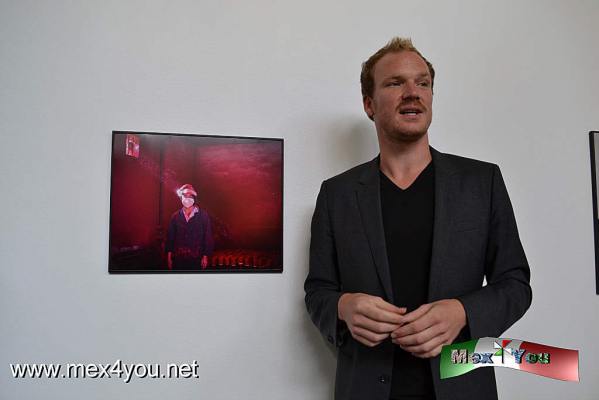 ExposiciÃ³n World Press Photo 2015 (02-05)
Laurens Kateweg indicÃ³ que en esta ediciÃ³n se presentaron 13 paises y recibierÃ³n 97, 912 imÃ¡genes. Se contÃ³ con 19 miembros del jurado con distintas nacionalidades para tener una visiÃ³n diferente, asÃ­ como expectativas.


Pie de Foto: 2Â° premio FotografÃ­as individuales, Temas contemporÃ¡neos
Ronghui Chen, China, City Express

Text and Photo by: YanÃ­n RamÃ­rez
Keywords: worl press photo 2015 Museo Franz Mayer exposiones fotograficas canno mads nissen