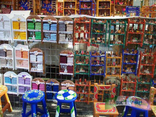 Traditional Mexican Toys 2/ Juguetes Tradicionales Mexicanos
Keywords: Artesanias