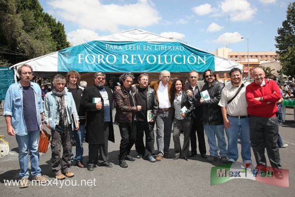 Feria Alternativa del Libro / Alternative Book Fair (04-06)
JosÃ© AgustÃ­n, Hugo GutiÃ©rrez Vega, Guadalupe Loaeza, Paco I. Taibo II, Enrique GonzÃ¡lez Rojo, Laura Esquivel, Rius, David Huerta, Sanjuana MartÃ­nez, Thelma Nava, Ã“scar de la Borbolla, Ana Ma. Jaramillo y Fritz Glockner son sÃ³lo algunos de los autores incluidos en las actividades.


Photo by.: JesÃºs SÃ¡nchez
Keywords: feria alternativa libro alternative book fair paco ignacio taibo II