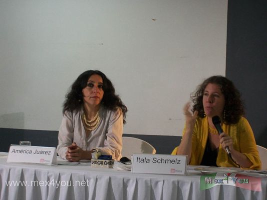 Siquieros Paisajista  (02-03)
ExposiciÃ²n, unica que conjunta ochenta pinturas y dibujos , encontrarÃ n una importante selecciÃ²n de fotografias y documentos que dan cuenta de su importante faceta como paisajista. para ahondar en el Ã nalisis dedicado a este gÃ¨nero en su obra, doce ensayos temÃ ticos, reunidos en un catÃ logo a la venta. Entre los colaboradores se encuentran: Irene Herner, Esther Acevedo, Manuel MarÃ¬n, Jorge Reinoso y Laura Gonzalez.  La curadurÃ¬a tambien estuvieron a cargo Alberto Torres y Christopher Fulton, es el resultado de mÃ s tres aÃ±os de colaboraciÃ²n que comprende la reuniÃ²n de obras de arte de mÃ s de veinte museos, colecciones privadas de MÃ¨xico y Estados Unidos.



Photo and Text by: YanÃ¬n RamÃ¬rez
Keywords: david alfaro siqueiros paisaje landscape paisajista