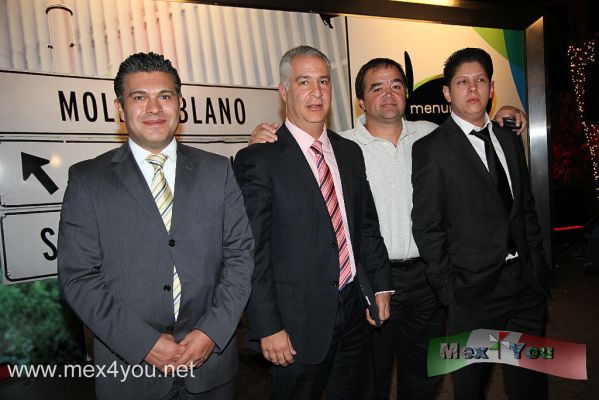 MENUMANIA (04-04)
â€œmenumania.com.mx es el portal ideal incluso para aquellas personas que tienen programado viajar al interior de la repÃºblica, pues podrÃ¡n consultar las diversas posibilidades de restaurantes que hay en el destino al que se dirijan, asÃ­ como saber dÃ³nde se encuentran ubicados y con quÃ© se encontrarÃ¡n al llegar gracias a las herramientas que posee el sitioâ€, finalizÃ³ el Lic. Podoswa.


Photo by: JesÃºs SÃ¡nchez
Keywords: menumania