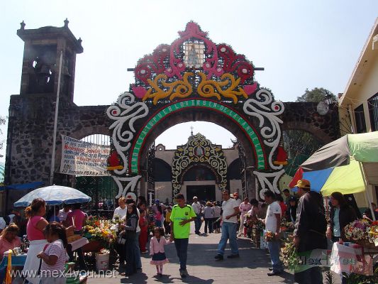 Dia de la Candelaria / Candlemas Day 2008 (01-05)
El sÃ¡bado 2 de Febrero se celebra el dÃ­a de la Candelaria en nuestro paÃ­s y en esta ocasiÃ³n mex4you asistiÃ³ al pueblo de la Candelaria en CoyoacÃ¡n.

On Saturday, February 2nd is celebrated the Candlemas in our country and in this occasion mex4you attended the Candelaria town in CoyoacÃ¡n.
Keywords: candelaria day dia candlemas coyoacan