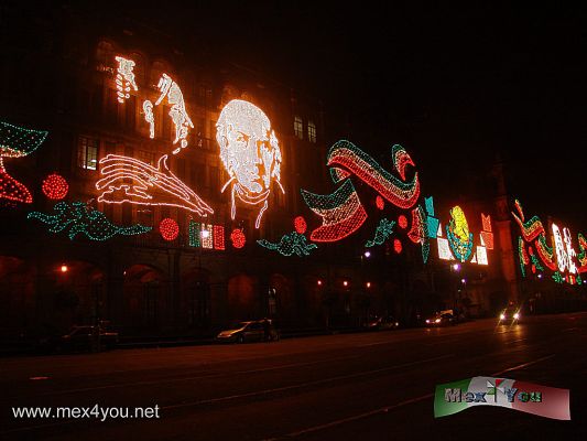 Decoraciones Patrias (02-04)
Keywords: patriotic decorations september independence day independencia zocalo angel tricolor lights light