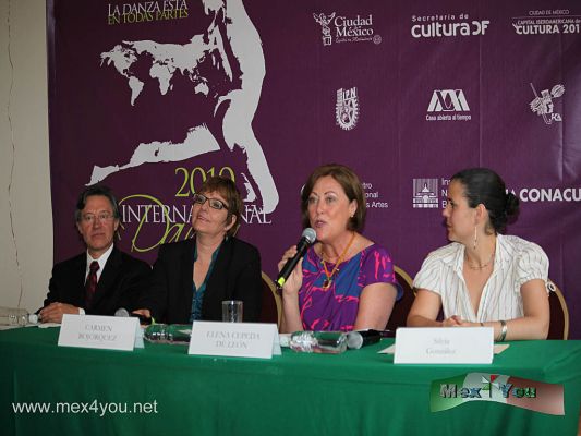 Dia Internacional de la Danza / Dance International Day (02-03)
Los organizadores en esta ocasiÃ³n son Conaculta, el Instituto Nacional de Bellas Artes, el Gobierno del Distrito Federal a travÃ©s de la SecretarÃ­a de Cultura y el Sistema de Teatros de la Ciudad de MÃ©xico, la Facultad de ContadurÃ­a de la Universidad Nacional AutÃ³noma de MÃ©xico, la Universidad AutÃ³noma Metropolitana y el Instituto PolitÃ©cnico Nacional. TambiÃ©n se suman al esfuerzo los proyectos independientes como eSpacioAbierto. 

Las sedes este aÃ±o serÃ¡n el Centro Nacional de las Artes, la Facultad de ContadurÃ­a de la UNAM, el Centro Cultural Ollin Yoliztli, la Biblioteca Nacional de Ciencia y TecnologÃ­a, el Centro de Artes Santa Ãšrsula Coapa, el Centro Cultural Futurama, el Faro TlÃ¡huac, el Planetario Luis Enrique Erro, etc.
Keywords: dia internacional danza dance international day 