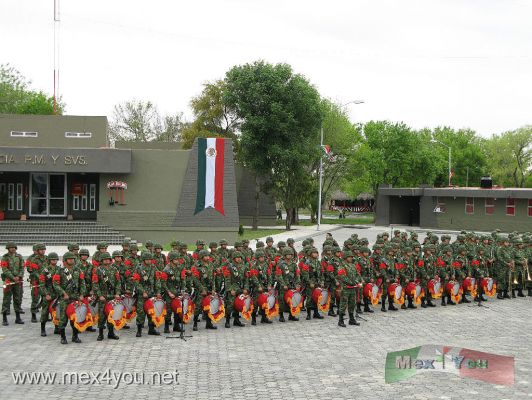 DÃ¬a del EjÃ¨rcito / Army Day (01-03)
El ejÃ¨rcito mexicano protesto a favor de proteger a la naciÃ²n civil mexicana y seguir en su lucha contra el crimen organizado.

The Mexican soldiers protest in favor of protecting the nation Mexican civil and continue in its fight against organized crime.


Photo by: JeÃ¹s SÃ nchez.
Keywords: dia ejercito army day monterrey