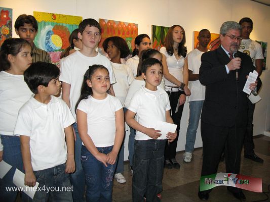 Ludoteca de Chicoloapan en la Embajada de Cuba (01-04)
Inspirados en la frase de JosÃ¨ MartÃ¬, " Los niÃ±os son la esperanza del Mundo" y en la celebraciÃ³n del 157 aniversario de su natalicio se llevÃ³ en la Embajada de Cuba una exposiciÃ³n de obras plÃ¡sticas realizadas por los niÃ±os del Grupo Cultural Guuna Zzuin, de la Ludoteca de San Vicente Chicoloapan, Estado de MÃ©xico. 

Fotos de: JesÃ¹s SÃ¡nchez 
Keywords: ludoteca chicoloapan embajada cuba embasy cuban 