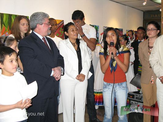 Ludoteca de Chicoloapan en la Embajada de Cuba (02-04)
De un confuso espacio rodeado de carencias econÃ²micas, problemas laborales con problemas de drogas y el alcoholismo, ademÃ¡s de la carencia de espacios donde los niÃ±os puedan crear y recrear su imaginaciÃ³n. Es por eso que en Chicoloapan se crearon espacios para dejar que los niÃ±os promuevan su imaginaciÃ³n y cambien su entorno. 


Fotos de: JesÃ¹s SÃ¡nchez
Keywords: ludoteca chicoloapan embajada cuba embasy cuban 