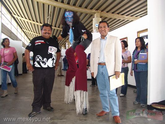 Octavo Aniversario del FARO de Oriente / FARO de Oriente Eighth Anniversary (09-09)
El FARO de Oriente fuÃ© un trabajo conjunto del delegado de Iztapalapa Horacio MartÃ­nez y AgustÃ­n Estrada, que segÃºn apuntÃ³ AgustÃ­n Estrada incluyÃ³ dos aÃ±os mÃ¡s de planeaciÃ³n. 

El Faro de Oriente was a joint effort by the delegate of Iztapalapa Horacio Martinez and Agustin Estrada, according to Augustine said Estrada included two more years of planning.
Keywords: faro oriente iztapalapa horacio martinez agustin estrada