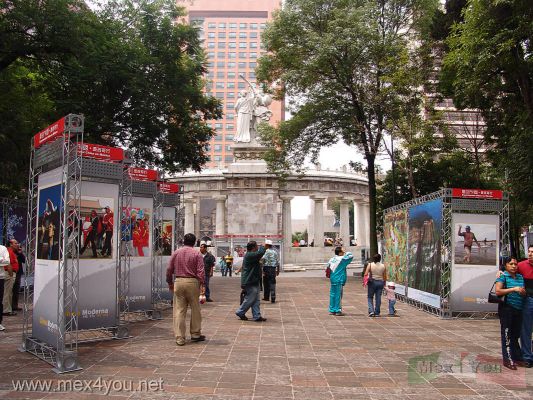 Experimentar  China en MÃ©xico / Experimenting China in Mexico 2007  (03-15)
Usted podrÃ¡ descubrir acerca de China en la Alameda hasta el prÃ³ximo  3 de  Agosto.

You will be able to discover about China in the Alameda  until next the  August 3rd

Keywords: china mexico exposicion fotografia paseo reforma ciudad mexico city