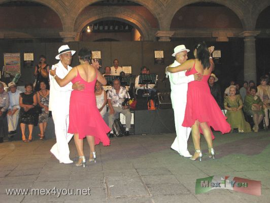 1er Congreso Internacional de DanzÃ²n / 1st International Danzon Congress (02-03)
Keywords: congreso interacional international congress danzon