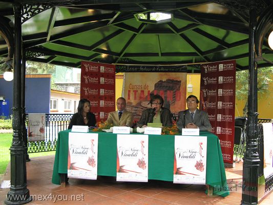 Festival Viva Vivaldi /   Viva Vivaldi Festival 2008 (01-05)
En el Centro Italiano de Cultura ubicado en Francisco Sosa NÃºmero 77 en la DelegaciÃ³n CoyoacÃ¡n se anunciÃ³ la octava ediciÃ³n del Festival de Verano " Viva Vivaldi" que se llevarÃ¡ a cabo del 27 de julio al 17 de agosto en diversas delegaciÃ³n del Distrito Federal con eventos tan variados como: danza, teatro, talleres, y por supuesto la mÃºsica.

In the Italian Cultural Center located in Francisco Sosa Number 77 at the CoyoacÃ¡n Delegation announced the eighth edition of Summer Festival "Viva Vivaldi" which will take place from July 27 to August 17 from August in various delegation of the Federal District with events as varied as dance, theatre, workshops, and of course music.
Photos by: JesÃºs Sanchez
Keywords: viva vivaldi festival centro italiano cultura culture italian center