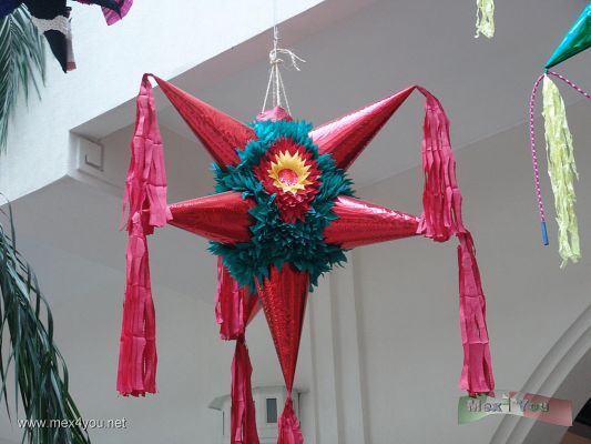 PiÃ±atas Museo de Arte Popular / PiÃ±atas Popular Art Museum  (03)
Keywords: piÃ±ata piÃ±atas museo arte popular art museum