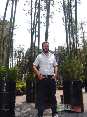 AquÃ¬ y Ahora  ( JardÃ¬n radial) / Here and Now ( radial garden) (03-03)
Keywords: jeronimo hagerman aqui ahora jardin radial garden mexico city ciudad bambu bamboo