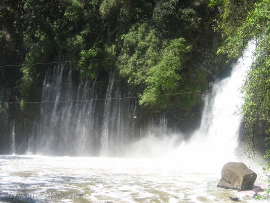 Cascada de Zararacua /  Zararacua Waterfall  MichoacÃ¡n
Photo by: Yanin RamÃ­rez
Keywords: michoacan cascada zararacua waterfall